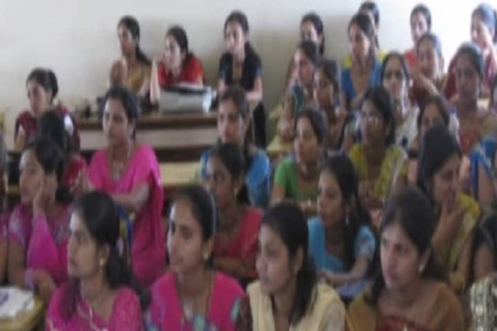 Dr Subhash College of Education campus in Junagadh, Gujarat, India — photo 2