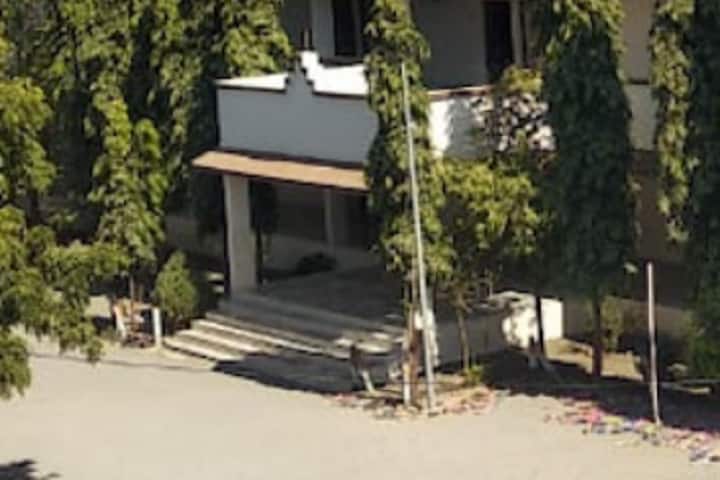 Gram Sarvajanik Education Trust B Ed College campus in Rajkot, Gujarat, India — photo 1