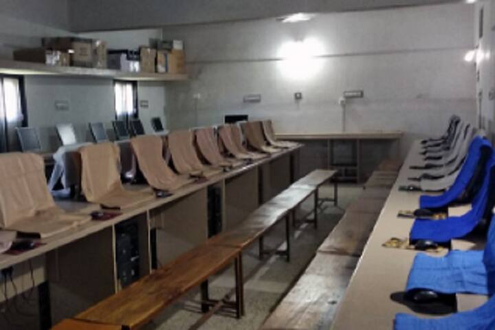 Gram Sarvajanik Education Trust B Ed College campus in Rajkot, Gujarat, India — photo 4
