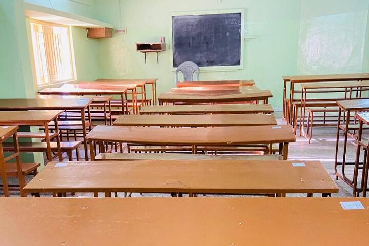 Shri Sanskardham B Ed College campus in Rajkot, Gujarat, India — photo 2