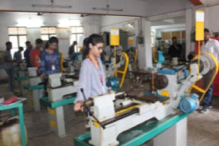 Navjeevan Education Society's Polytechnic campus in Mumbai, Maharashtra, India — photo 5