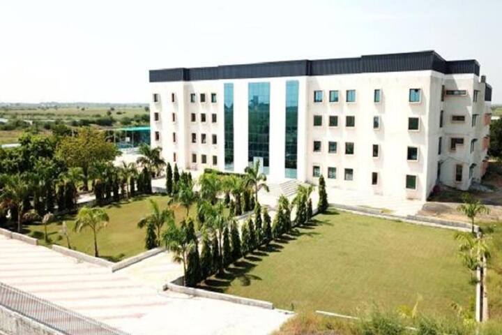 Surendranagar University campus in Wadhwan, Gujarat, India — photo 1