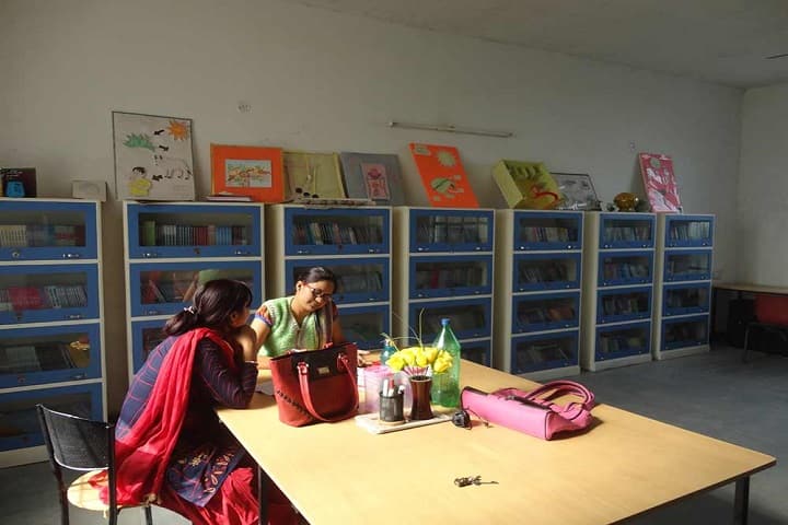 Shri Bhagwan Singh Girls College of Education And Technology campus in Agra, Uttar Pradesh, India — photo 4