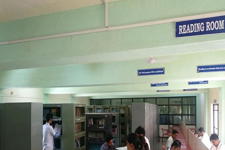 Pravara Rural College of Pharmacy campus in Loni Bk., Maharashtra, India — photo 5
