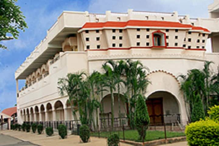 Vivekananda Institute of Education campus in Raipur, Chhattisgarh, India — photo 2