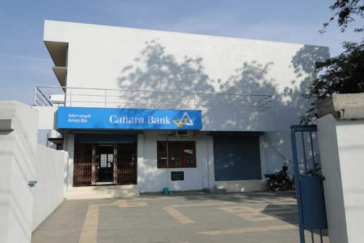 Maris Stella College campus in Vijayawada, Andhra Pradesh, India — photo 2