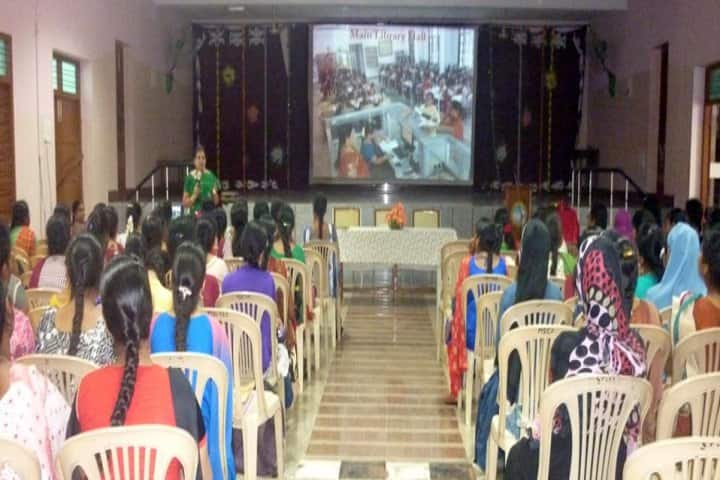 Maris Stella College campus in Vijayawada, Andhra Pradesh, India — photo 3