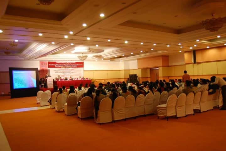 Victoria College of Education campus in Bhopal, Madhya Pradesh, India — photo 6