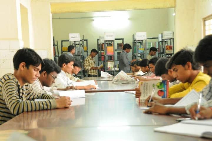 JNTUH College of Engineering campus in Karimnagar, Telangana, India — photo 2