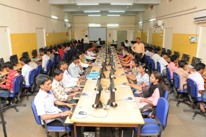 JNTUH College of Engineering campus in Karimnagar, Telangana, India — photo 3