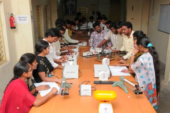 JNTUH College of Engineering campus in Karimnagar, Telangana, India — photo 4