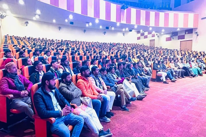 Maa Vindhyavasini University, Mirzapur campus in Mirzapur, Uttar Pradesh, India