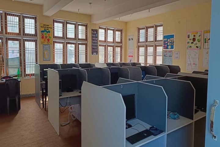 Jamia Urdu College of Education campus in Aligarh, Uttar Pradesh, India — photo 4