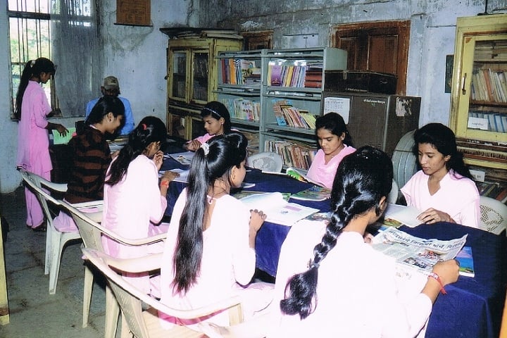 Shri Shivaji Jr College of Education campus in Pusad, Maharashtra, India — photo 2