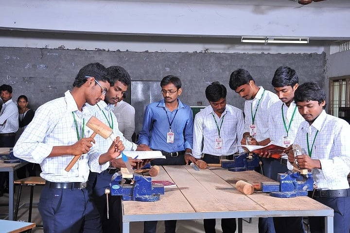 Helapuri Institute of Technology and Science campus in Eluru, Andhra Pradesh, India — photo 6