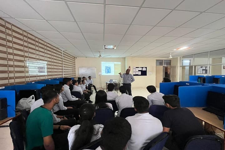 Greater Noida Academy of Legal Studies and Research campus in Greater Noida, Uttar Pradesh, India — photo 4