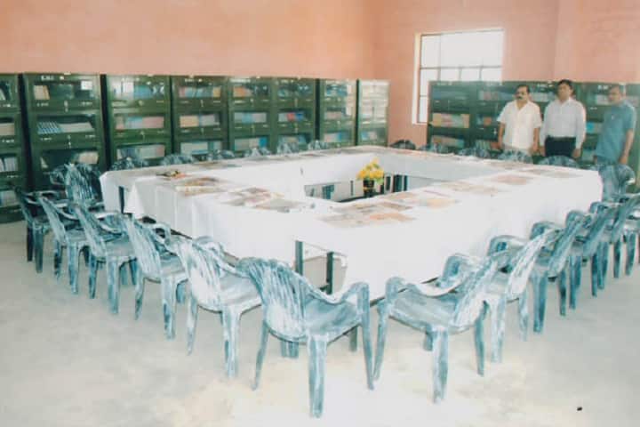 KM College of Education campus in Kanpur, Uttar Pradesh, India — photo 6