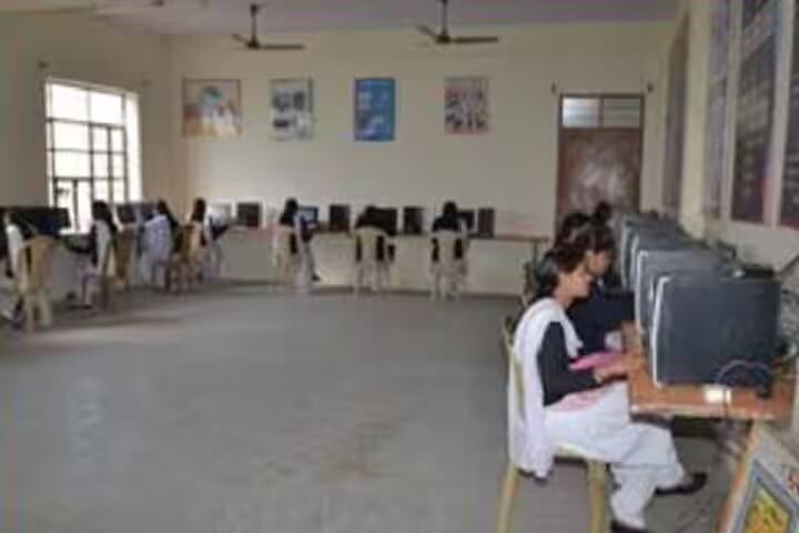 MBM B Ed College campus in Sri Ganganagar, Rajasthan, India — photo 4