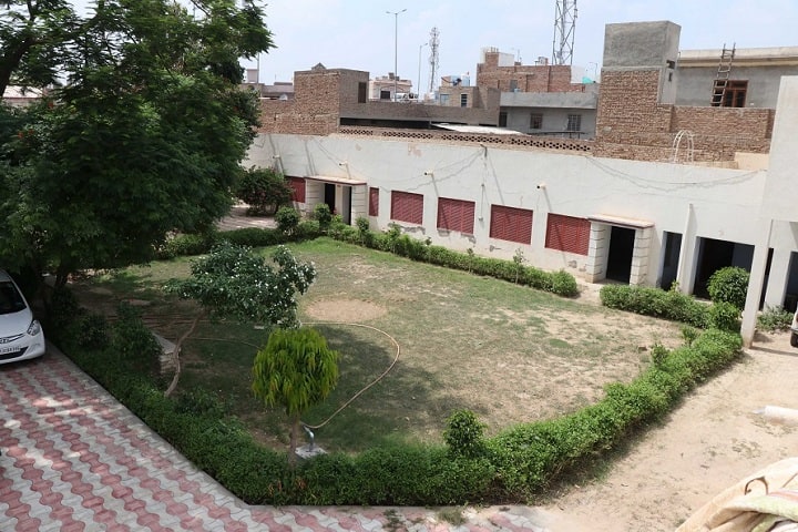 DR Women College of Education campus in Hanumangarh, Rajasthan, India — photo 2