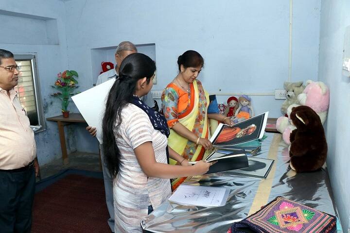 DR Women College of Education campus in Hanumangarh, Rajasthan, India — photo 4