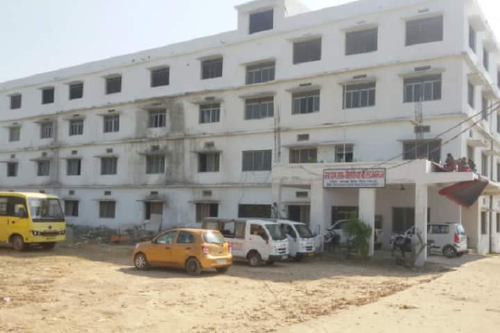 ML Chaurasia B Ed College campus in Rewa, Madhya Pradesh, India — photo 1