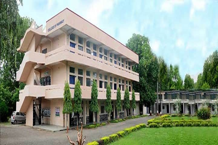 Poojya Sane Guruji Vidya Prasarak Mandal's College of Pharmacy campus in Shahada, Maharashtra, India — photo 1