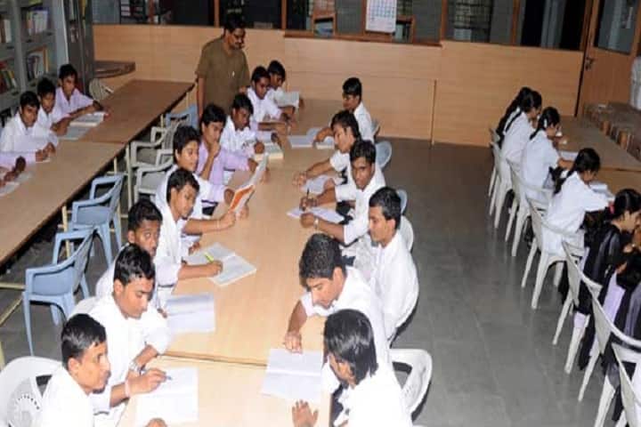 Poojya Sane Guruji Vidya Prasarak Mandal's College of Pharmacy campus in Shahada, Maharashtra, India — photo 4