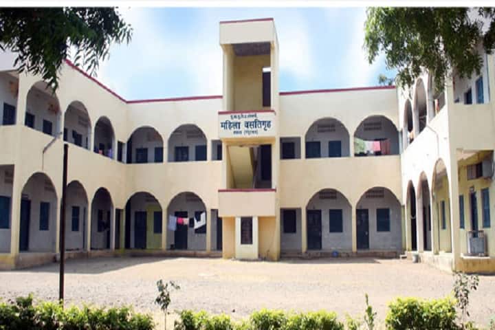 Poojya Sane Guruji Vidya Prasarak Mandal's College of Pharmacy campus in Shahada, Maharashtra, India — photo 5
