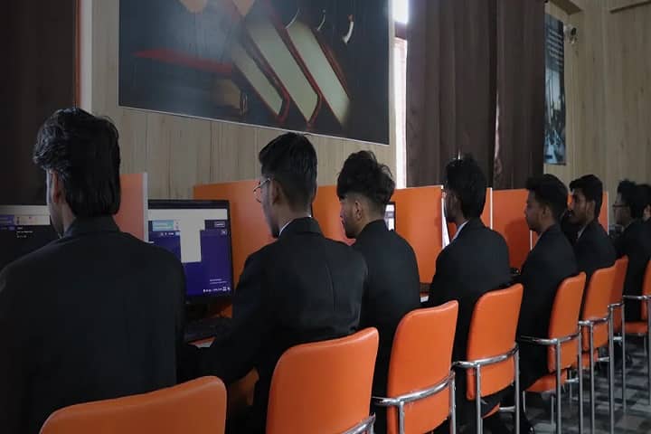 Guru Nanak College campus in Dehradun, Uttarakhand, India — photo 5