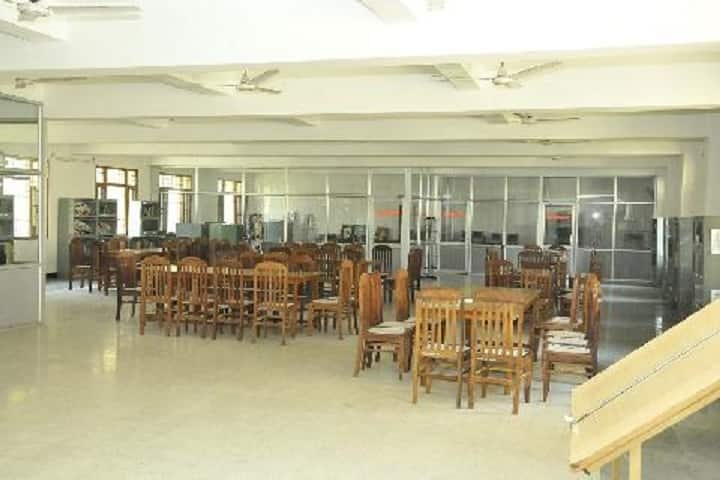 Mahatma Hans Raj Dav Institute of Nursing campus in Jalandhar, Punjab, India — photo 5
