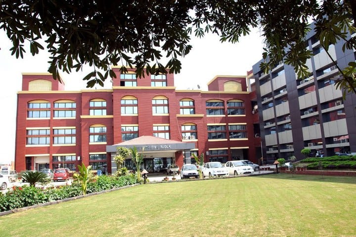 Haryana Engineering College campus in Jagadhri, Haryana, India — photo 1