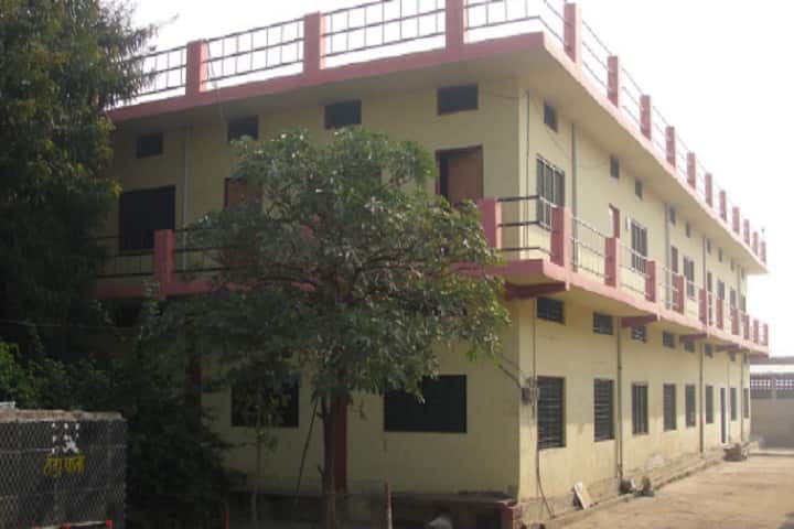 Shri Radhe PG College campus in Bharatpur, Rajasthan, India — photo 1