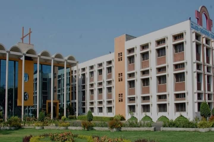 Hanuman Vyayam Prasarak Mandal's College of Engineering and Technology, Amravati campus in Amravati, Maharashtra, India