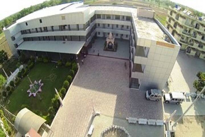 Pharmacy College campus in Panchmahal (Godhra), Gujarat, India — photo 1