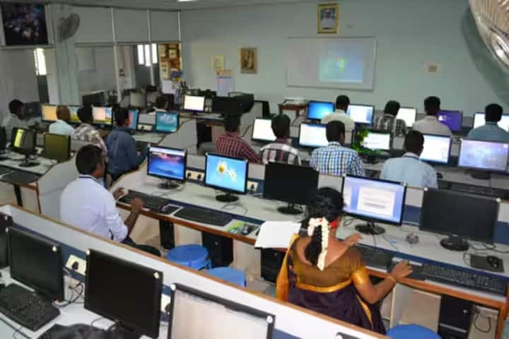 St Xavier's College of Education campus in Tirunelveli, Tamil Nadu, India — photo 2