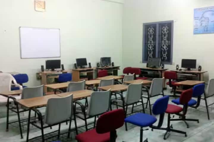 St Xavier's College of Education campus in Tirunelveli, Tamil Nadu, India — photo 6