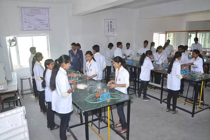 Pharate Patil College of Pharmacy Diploma campus in Pune, Maharashtra, India — photo 4
