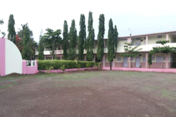 Tuljabhavani Mahavidyalaya campus in Osmanabad, Maharashtra, India — photo 1
