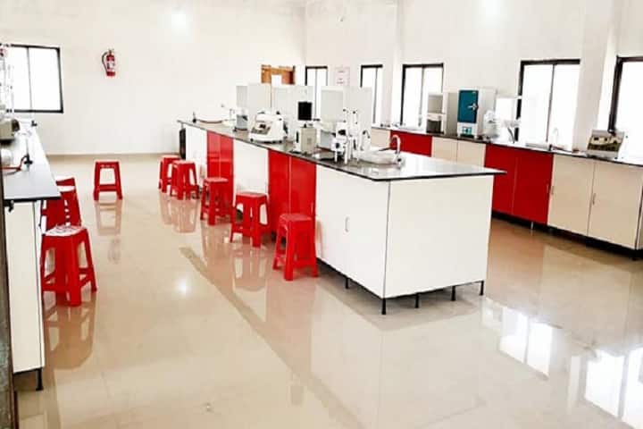 PG College of Pharmaceutical Sciences and Research campus in Nandurbar, Maharashtra, India — photo 2