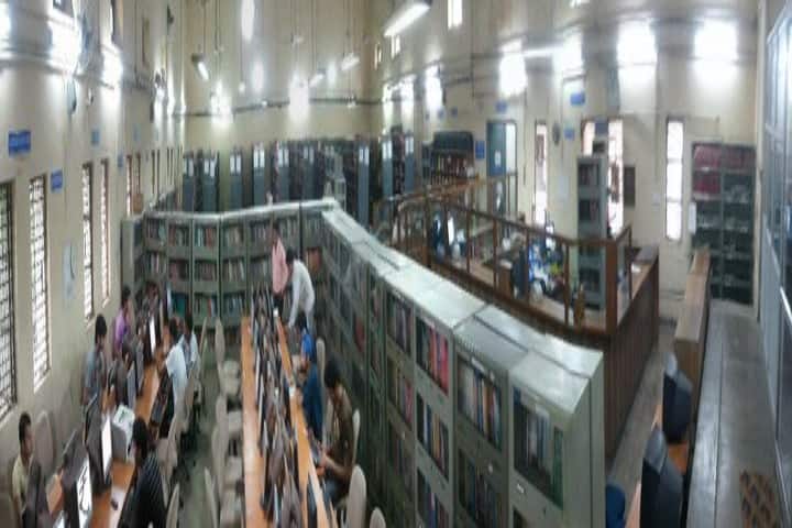 Deen Dayal Upadhyaya College campus in New Delhi, Delhi, India — photo 2