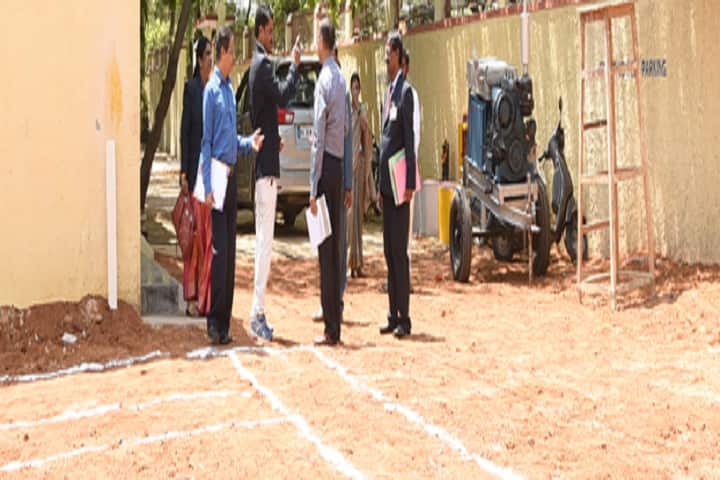 Shakuntalabai Ramachandra Rao Kasbe College of Education campus in Raichur, Karnataka, India — photo 2