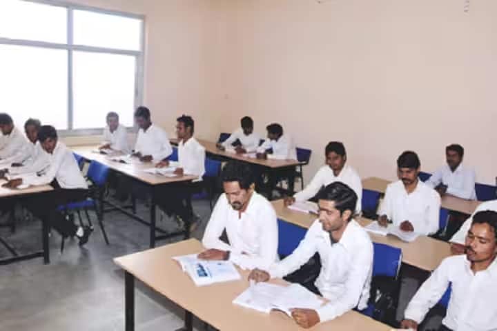 Tagore Shiksha Mahavidyalaya campus in Indore, Madhya Pradesh, India — photo 2