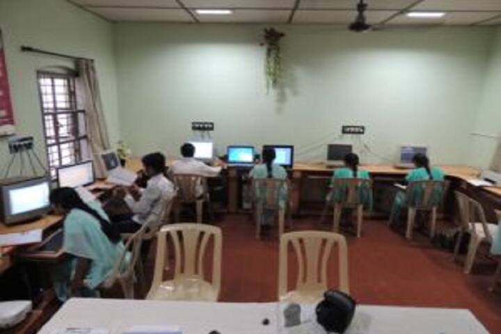 Shri Shivaji Junior College of Education campus in Amravati, Maharashtra, India — photo 3