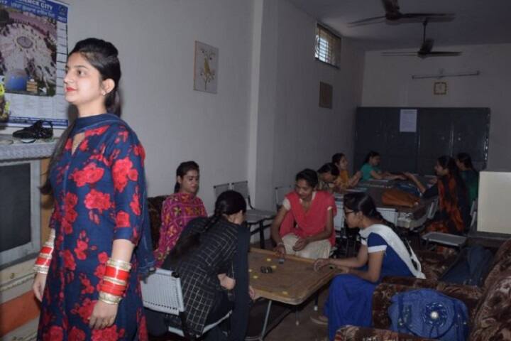 Guru Nanak College of Education for Women campus in Kapurthala, Punjab, India — photo 6