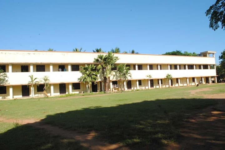 Umamaheswaranar College of Education campus in Thanjavur, Tamil Nadu, India — photo 1