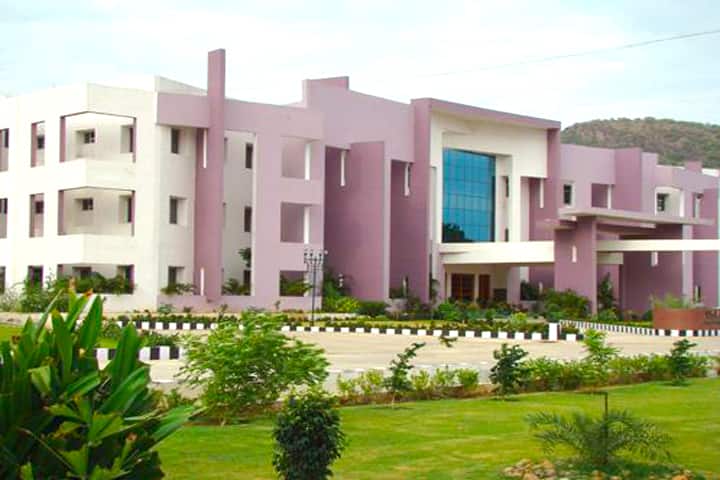 Nimra College of Pharmacy campus in Krishna, Andhra Pradesh, India — photo 1