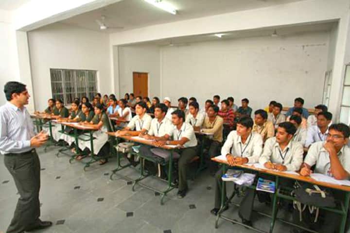 Nimra College of Pharmacy campus in Krishna, Andhra Pradesh, India — photo 3