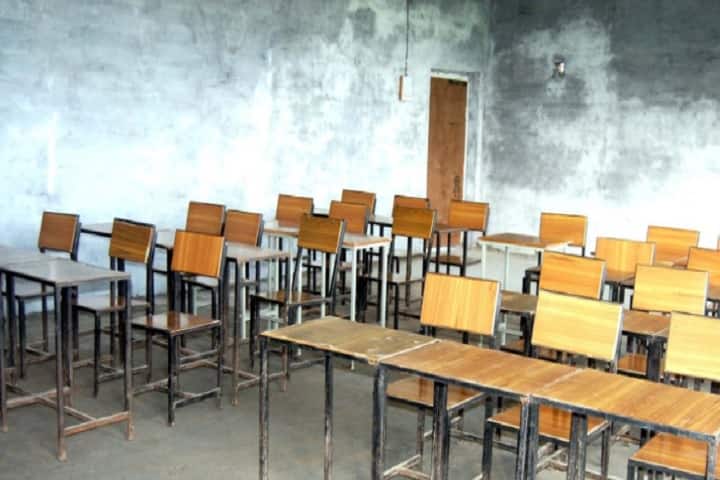 Shri Bankey Bihari Kanhaiya Lal Mahila Teacher Training College campus in Deeg, Rajasthan, India — photo 2