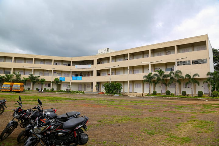 Dr NJ Paulbudhe College of Education campus in Ahmednagar, Maharashtra, India — photo 1