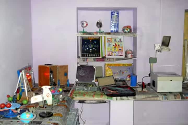 Shree Ganesh Chandra Teacher Training College campus in Kuchaman City, Rajasthan, India — photo 3